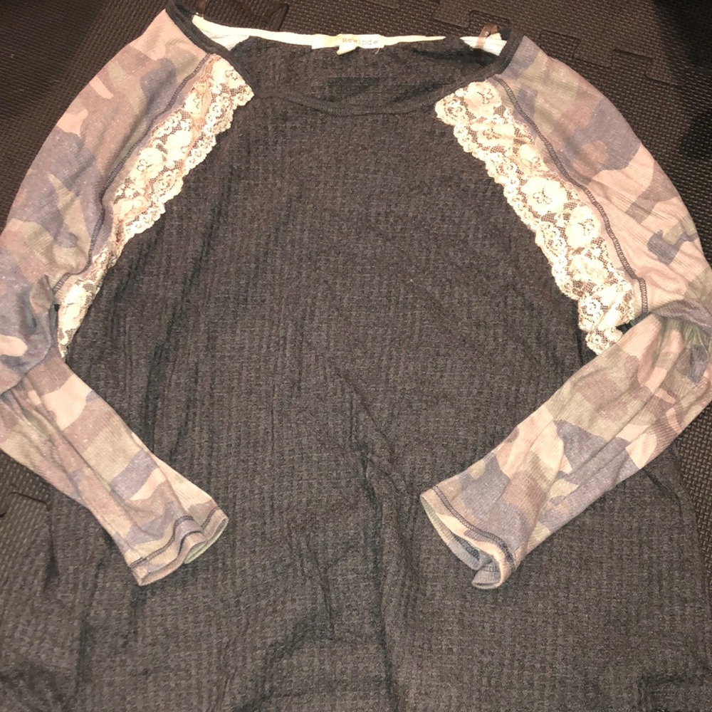Green camo top